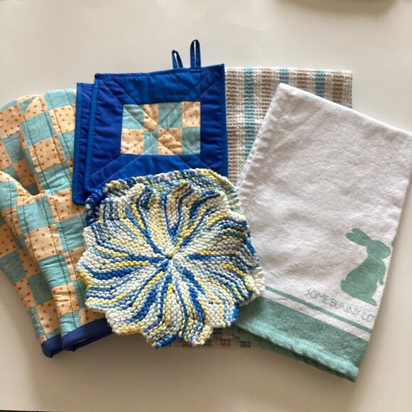Handmade Oven Mitts + Pot Holder Set 2 Tea Towels 2 Dish Clothes Kitchen Linens - Picture 1 of 6
